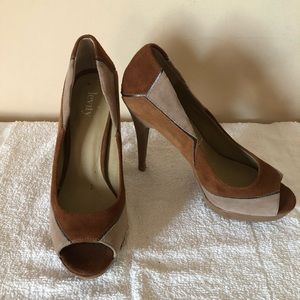 🆕LEVITY SUEDE STILETTOS 👠6.5